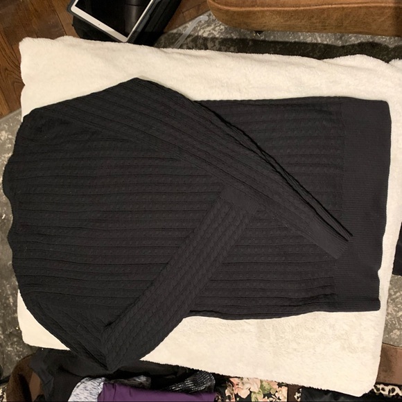 Alfred Sung NWOT black V-neck Sweater Size Large - Picture 5 of 8